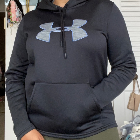 Large under armour hoodie - Picture 3 of 4